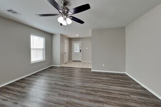 18230 Temple Hill Ln in Cypress, TX - Building Photo - Building Photo