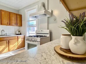 91 Broadway in Kingston, NY - Building Photo - Building Photo