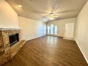 1609 76th St in Lubbock, TX - Building Photo - Building Photo