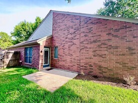 10011 Territory Ln in Houston, TX - Building Photo