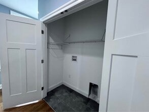 13 Chester St, Unit 3W in Glens Falls, NY - Building Photo - Building Photo