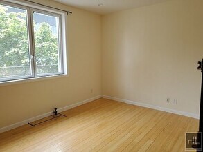 318 E 62nd St-Unit -3 in New York, NY - Foto de edificio - Building Photo