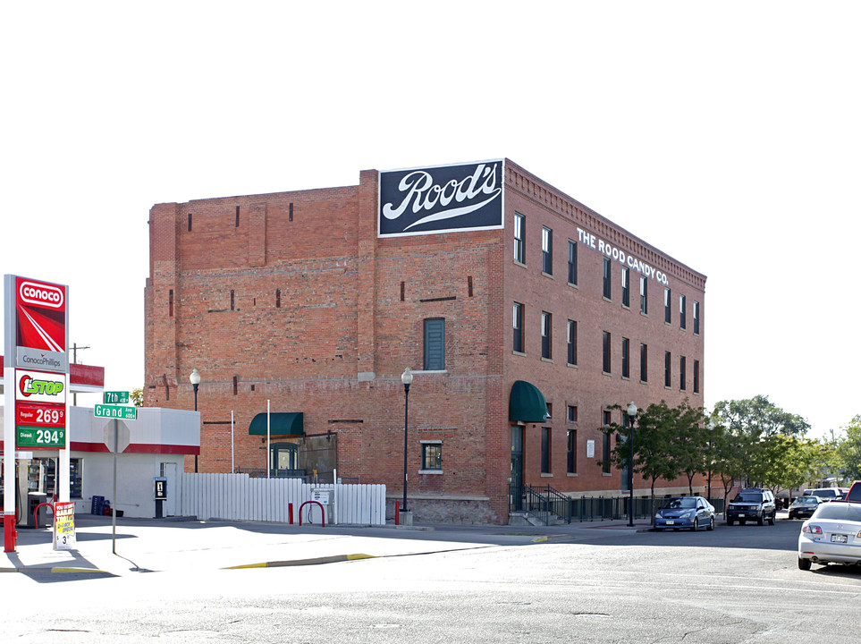 Rood Candy Apartments in Pueblo, CO - Building Photo