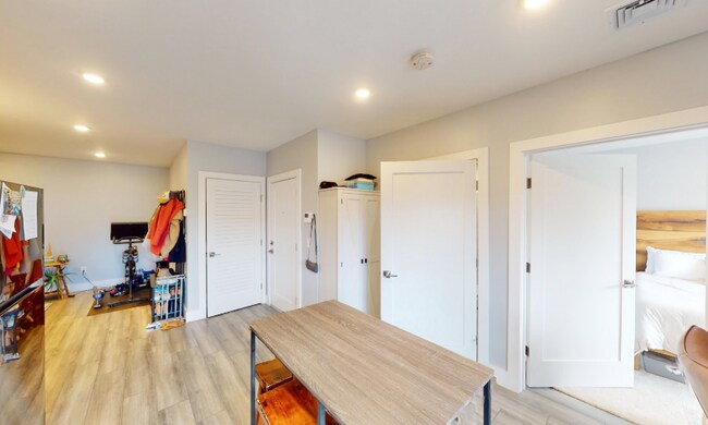 55 W 5th St, Unit West 5th St in Boston, MA - Building Photo - Building Photo