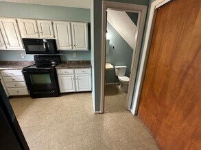 706 Crescent Dr in Champaign, IL - Building Photo - Building Photo