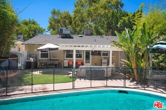 5146 Topanga Canyon Blvd in Los Angeles, CA - Building Photo - Building Photo