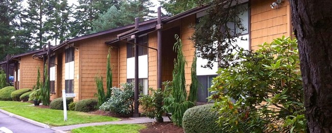 Canterbury Court Apartments in Seattle, WA - Foto de edificio - Building Photo