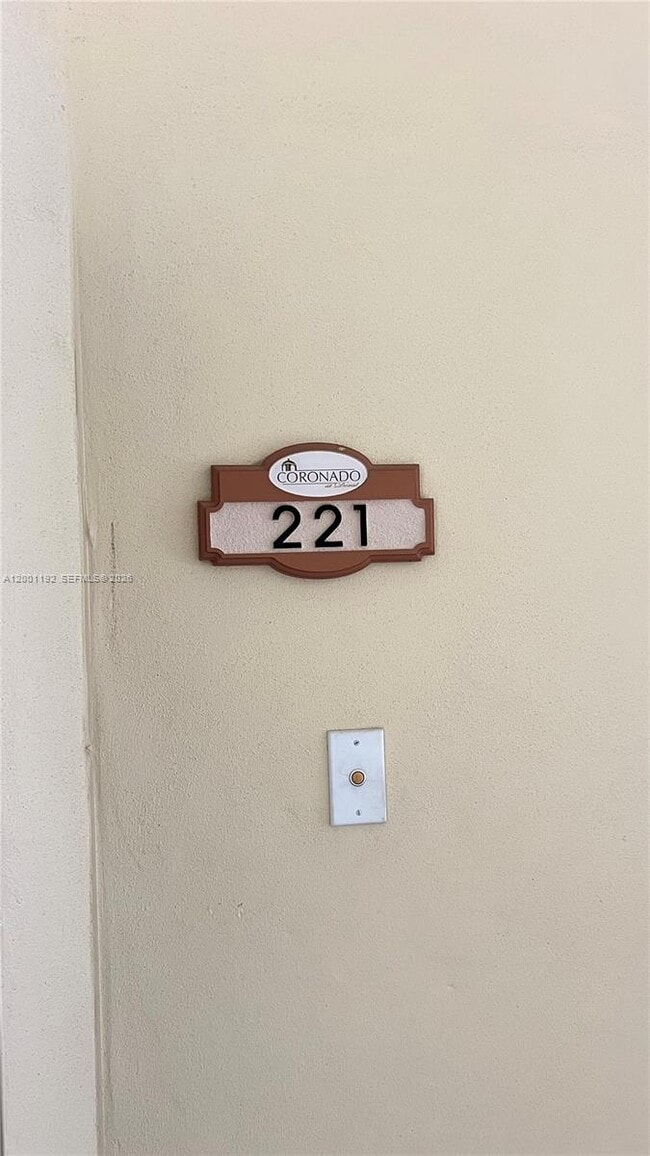 10885 NW 89th Terrace in Doral, FL - Building Photo - Building Photo