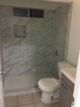 1321 W Martin Luther King Jr Blvd in Los Angeles, CA - Building Photo - Building Photo