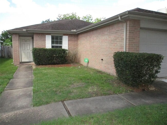 3151 Lexington Lake Dr in Missouri City, TX - Building Photo - Building Photo
