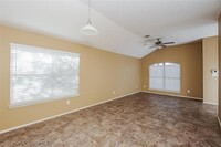 6209 Brookfall Dr in Arlington, TX - Building Photo - Building Photo