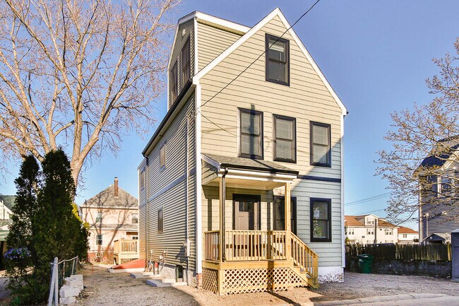 5 Malvern Ter in Medford, MA - Foto de edificio - Building Photo