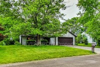 6608 Cross Key Dr in Indianapolis, IN - Building Photo - Building Photo