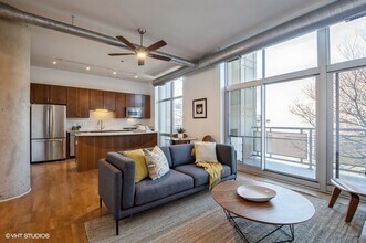 700 N Larrabee St in Chicago, IL - Building Photo - Building Photo