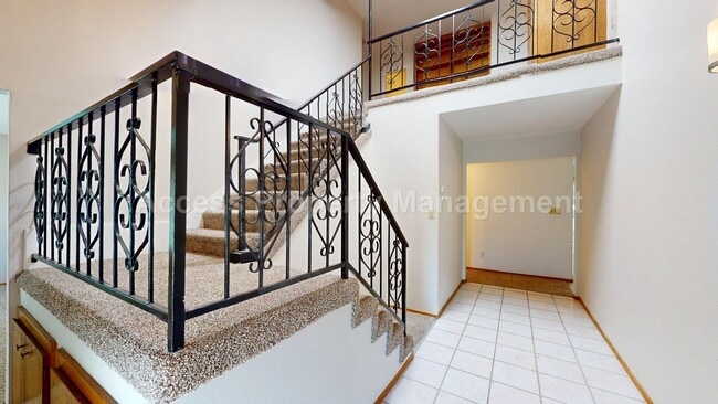 3355 San Fernando Ct in Merced, CA - Building Photo - Building Photo