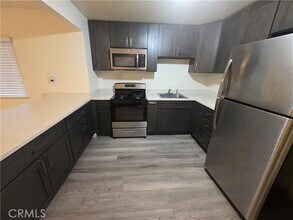 533 E 9th St in Stockton, CA - Building Photo - Building Photo