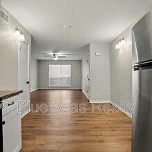 225 Bryan St in Denton, TX - Building Photo - Building Photo