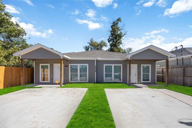 2708 Sam Wilson St in Houston, TX - Building Photo - Building Photo
