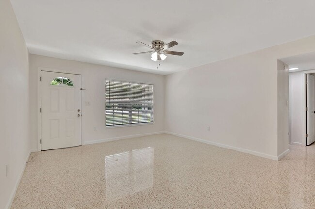4714 W Vasconia St in Tampa, FL - Building Photo - Building Photo