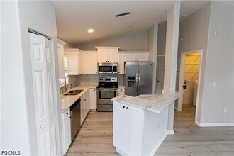 417 SE 21st Terrace in Cape Coral, FL - Building Photo - Building Photo