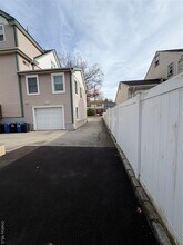 52 Nelson Ave in Harrison, NY - Building Photo - Building Photo