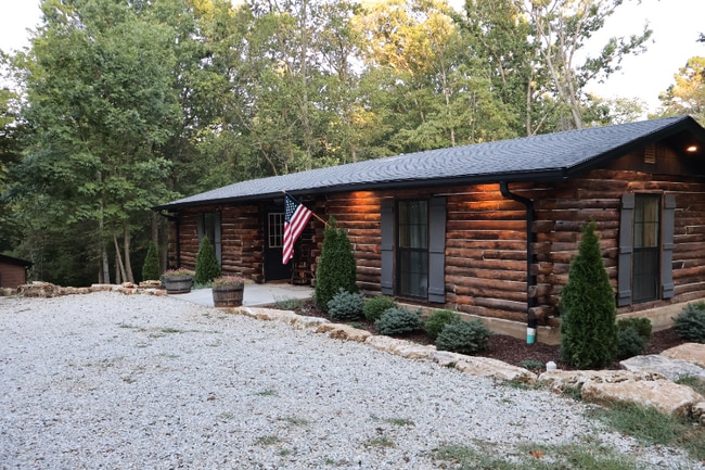 property at 3 Ridge Pl