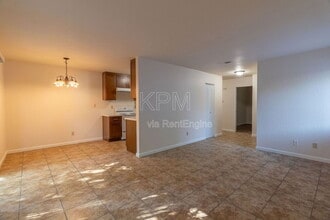 3591 Quail Lakes Dr in Stockton, CA - Building Photo - Building Photo