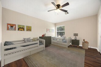 10427 Lyndon Meadows Dr in Houston, TX - Building Photo - Building Photo