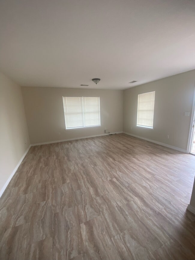 503 Murdock St in Collinsville, TX - Foto de edificio - Building Photo