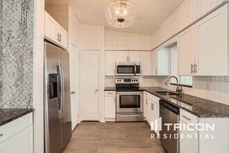 6193 39th Ave N in St. Petersburg, FL - Building Photo - Building Photo