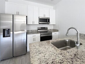 1554 Cumin Dr in Poinciana, FL - Building Photo - Building Photo