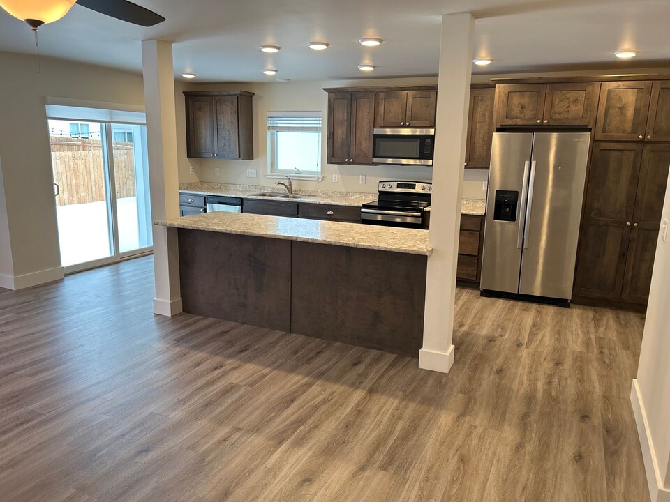 1028 Abigail Ln in Bozeman, MT - Building Photo