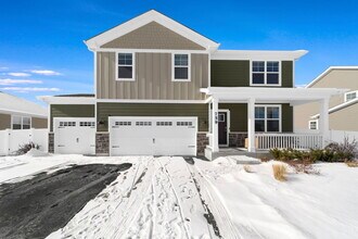 759 Kentshire Cir in Elgin, IL - Building Photo - Building Photo
