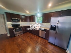 3439 S 45th St in Greenfield, WI - Building Photo - Building Photo