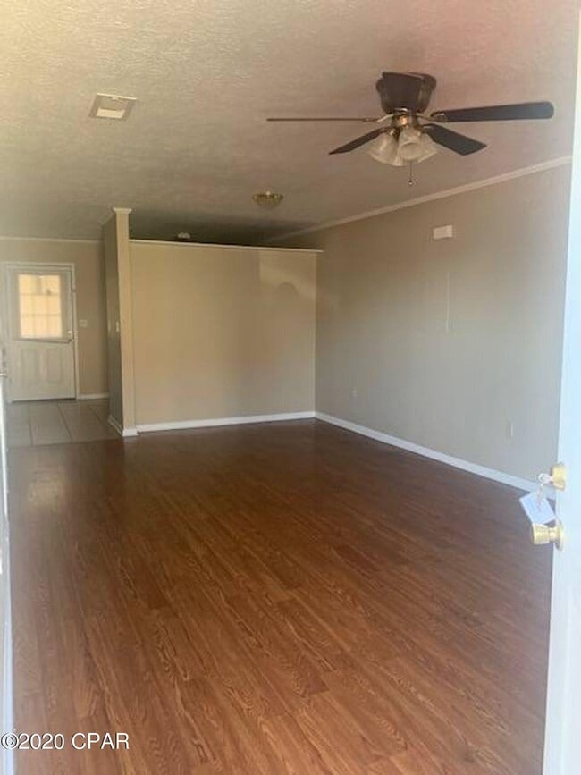 6101 Harvey St in Panama City, FL - Building Photo - Building Photo