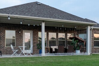 7105 Pampas Pl in Venus, TX - Building Photo - Building Photo