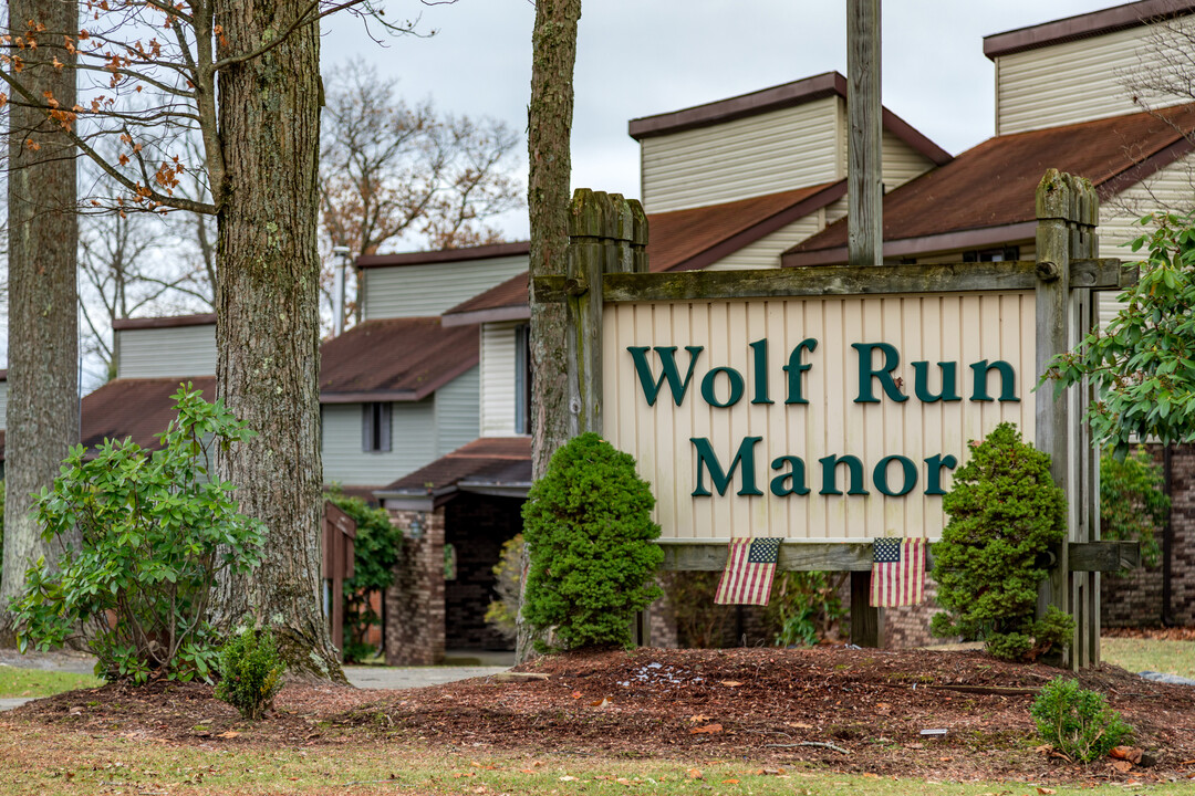 Wolf Run Manor Townhomes in Du Bois, PA - Foto de edificio