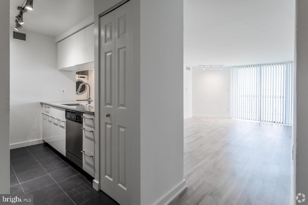 601 24th St NW in Washington, DC - Building Photo