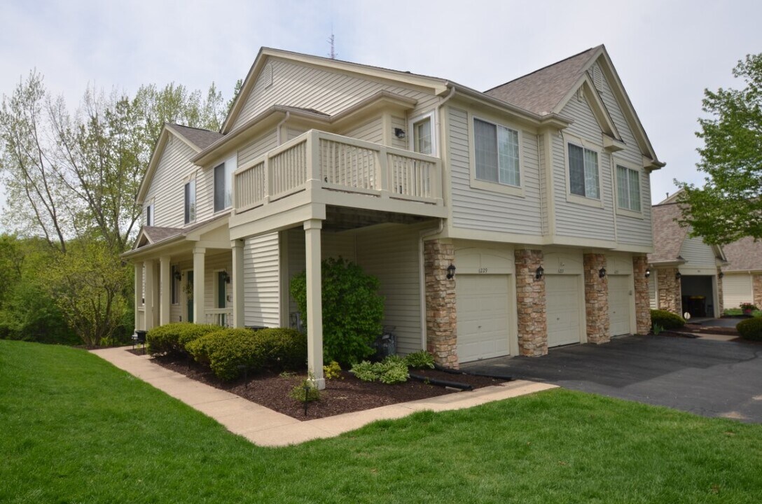 6229 Commonwealth Dr in Loves Park, IL - Building Photo