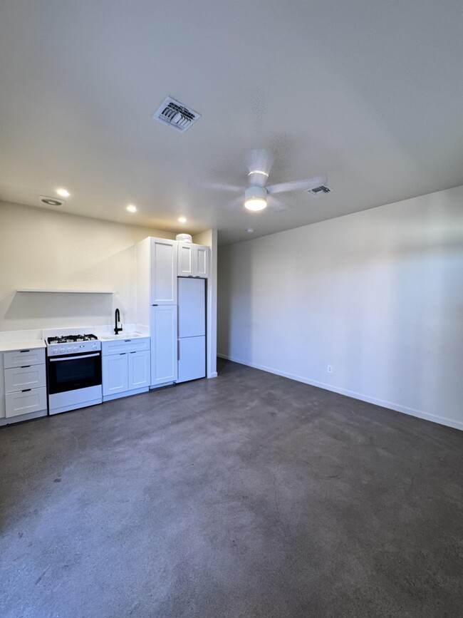 3342 N 17th Ave in Phoenix, AZ - Building Photo - Building Photo