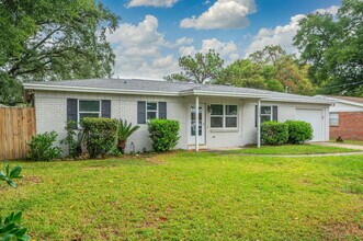 713 Gibbs Ave in Fort Walton Beach, FL - Building Photo - Building Photo