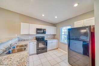 2004 NE 6th St in Cape Coral, FL - Building Photo - Building Photo