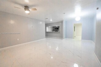 15735 NW 28th Pl in Opa Locka, FL - Foto de edificio - Building Photo