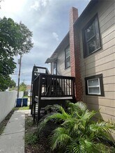 2826 10th St N in St. Petersburg, FL - Foto de edificio - Building Photo