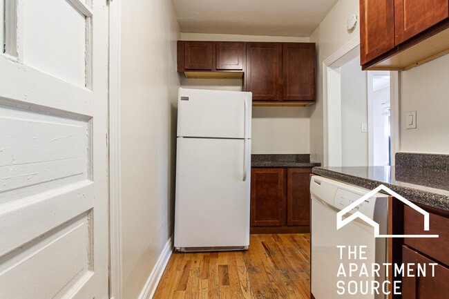 732 W Roscoe St in Chicago, IL - Building Photo - Building Photo