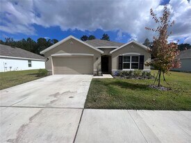 5162 Diantha Way in Brooksville, FL - Building Photo