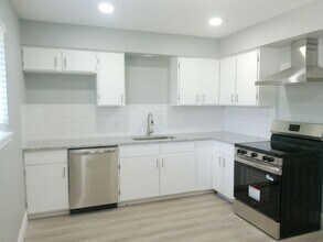 6422 Beechwood Dr in Corpus Christi, TX - Building Photo - Building Photo