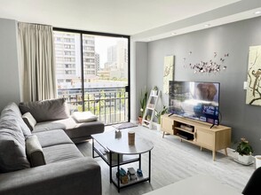 440 Seaside Ave, Unit 808 in Honolulu, HI - Building Photo - Building Photo