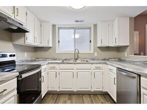 9351 Polaris Ln N in Maple Grove, MN - Building Photo - Building Photo