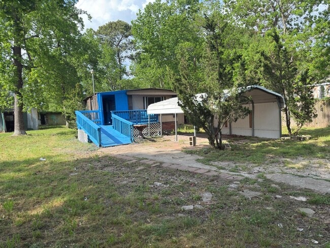 109 Birchwood Dr in Willis, TX - Building Photo - Building Photo